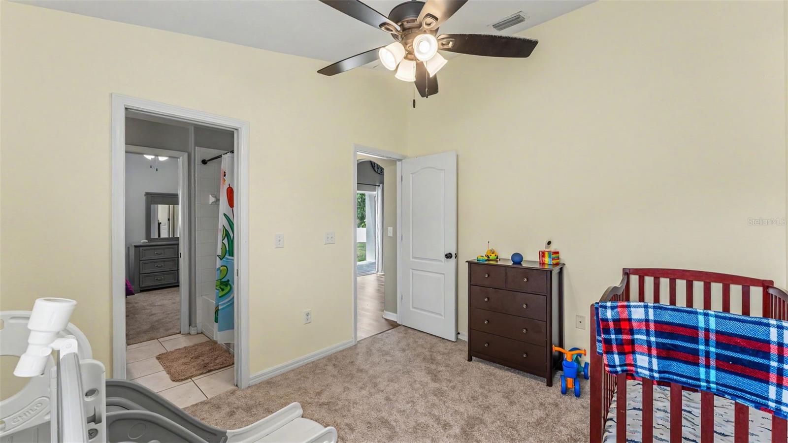 CREEKSIDE - Residential