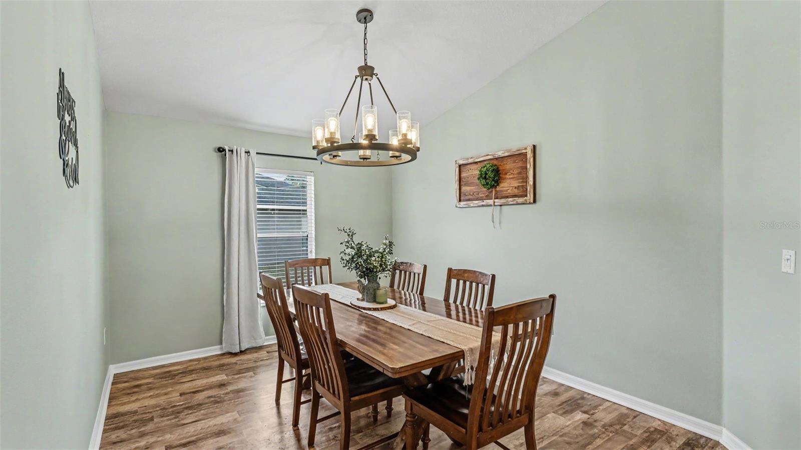 CREEKSIDE - Residential