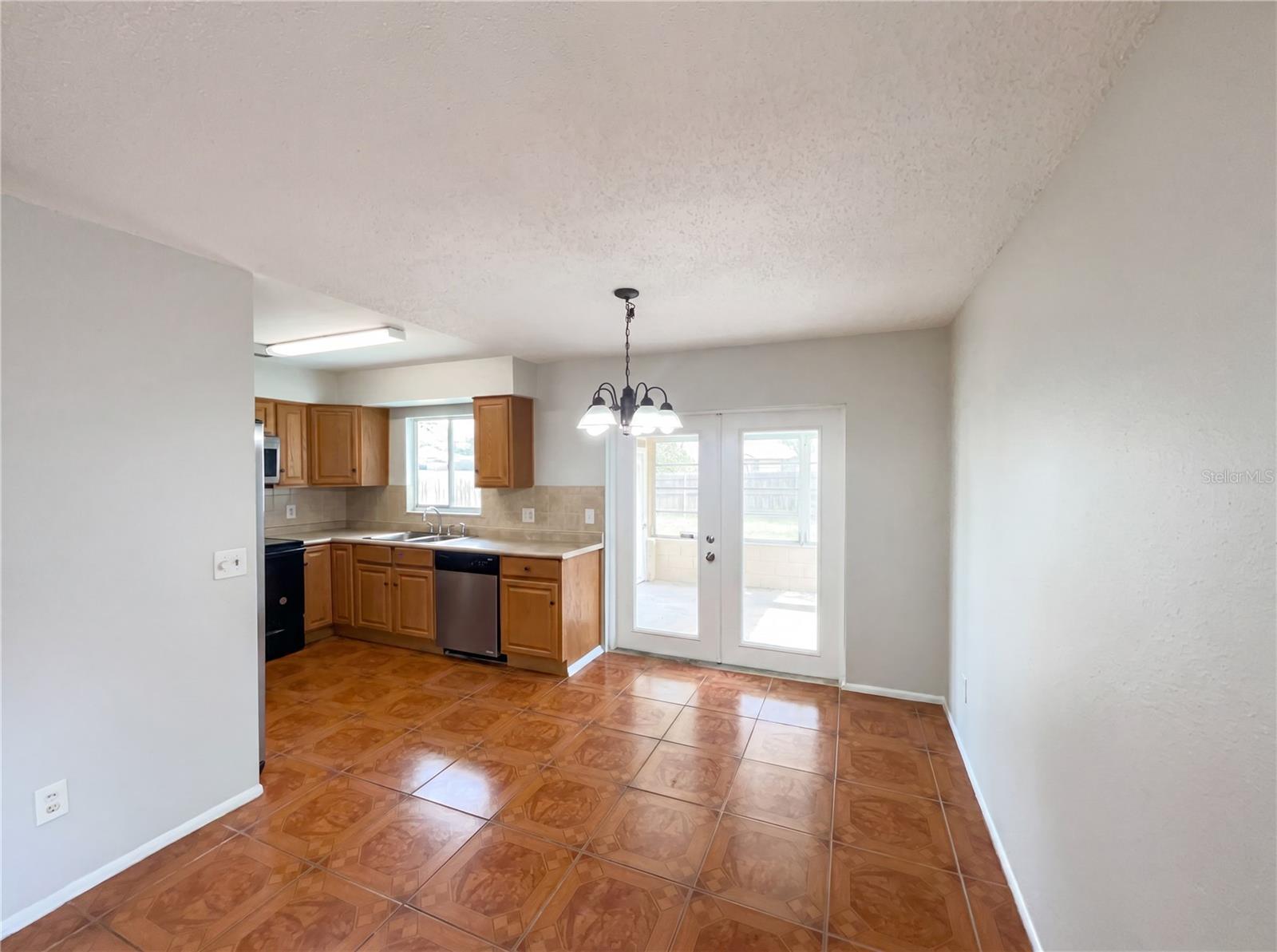 SIGNAL HILL - Residential