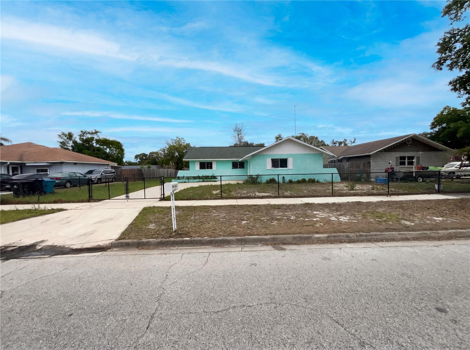SIGNAL HILL - Residential