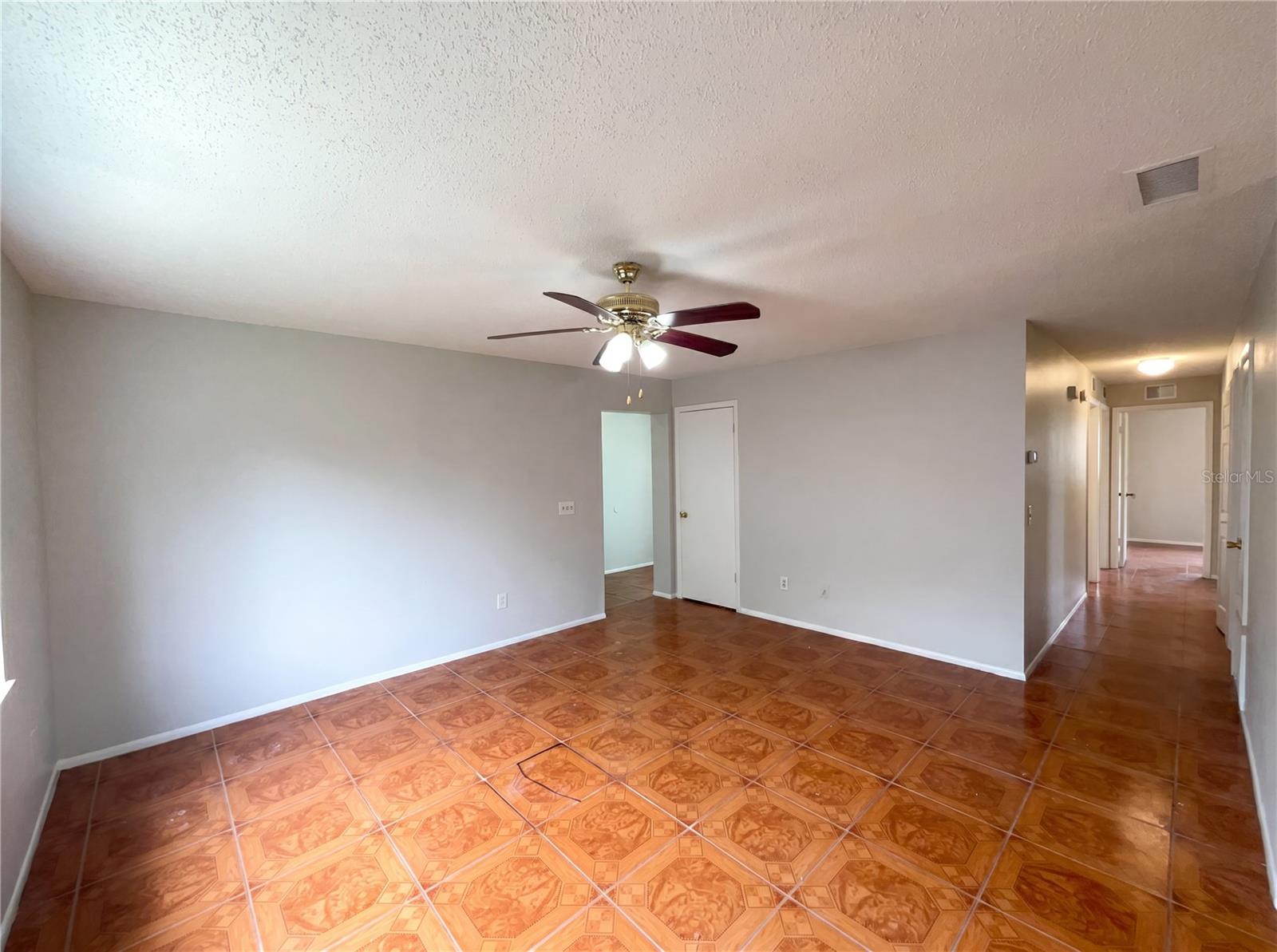 SIGNAL HILL - Residential