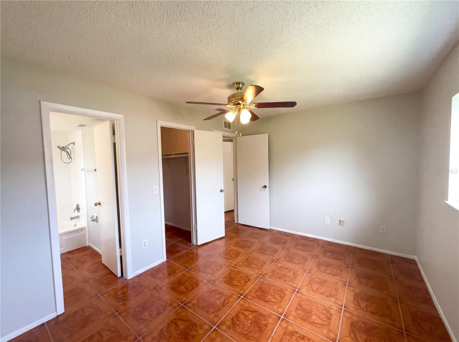 SIGNAL HILL - Residential
