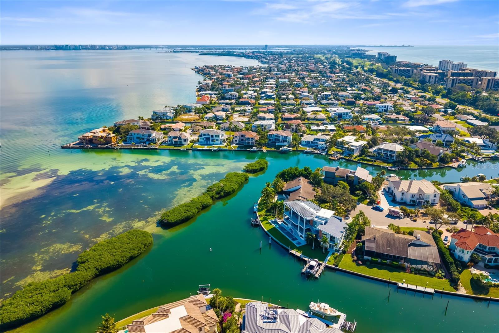 BAY ISLES - Residential