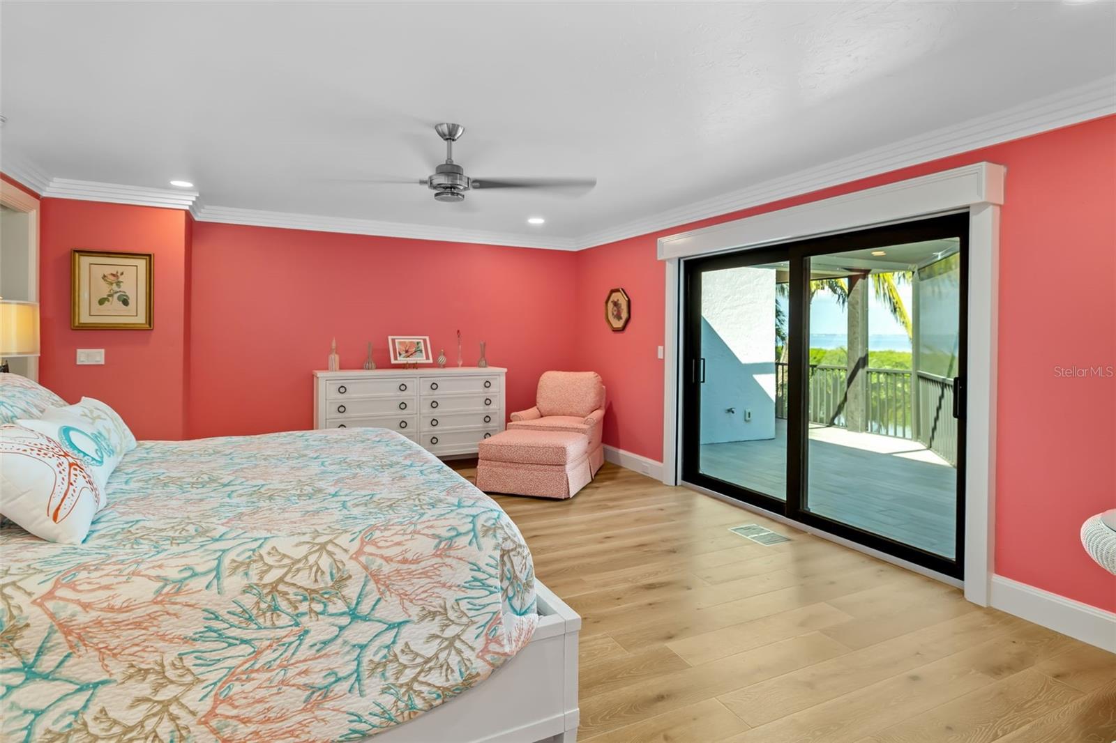 BAY ISLES - Residential