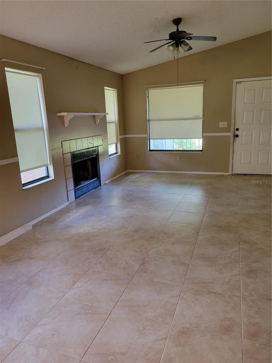 NORTHLAKE VILLAGE CONDO 7 - Residential Lease