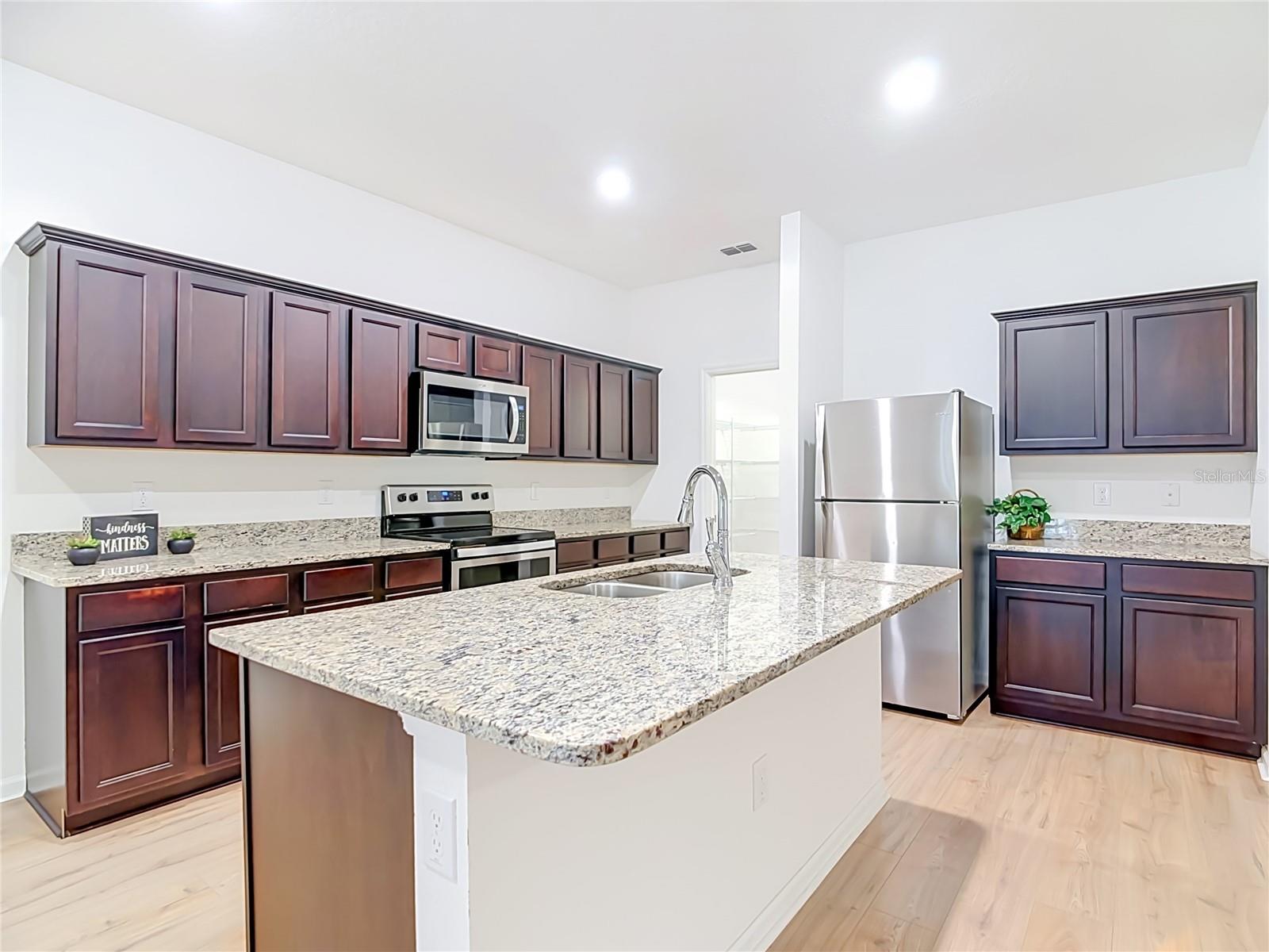 WHISPERING RIDGE HOMEOWNERS ASSOCIATION - Residential