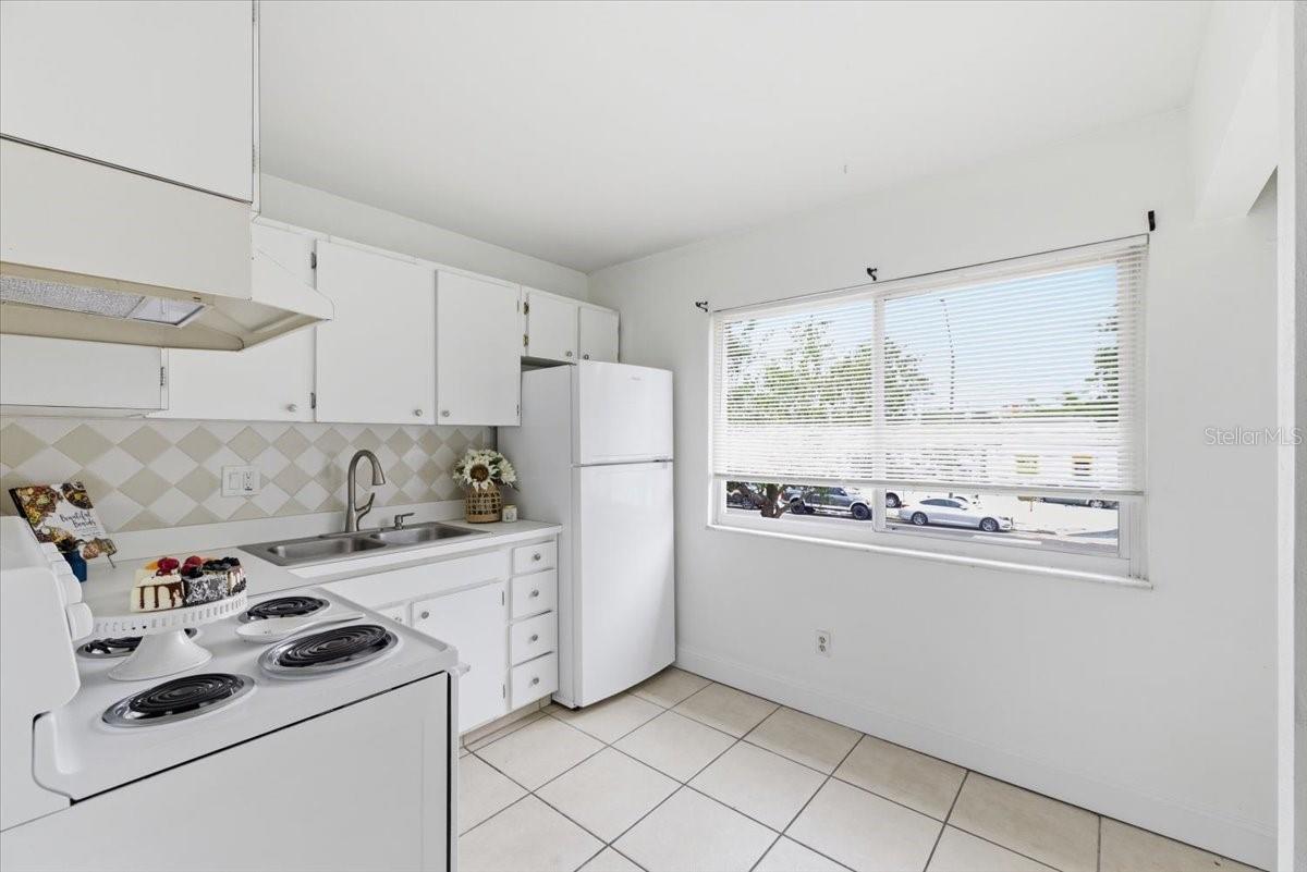 PASADENA PLAZA CONDO - Residential