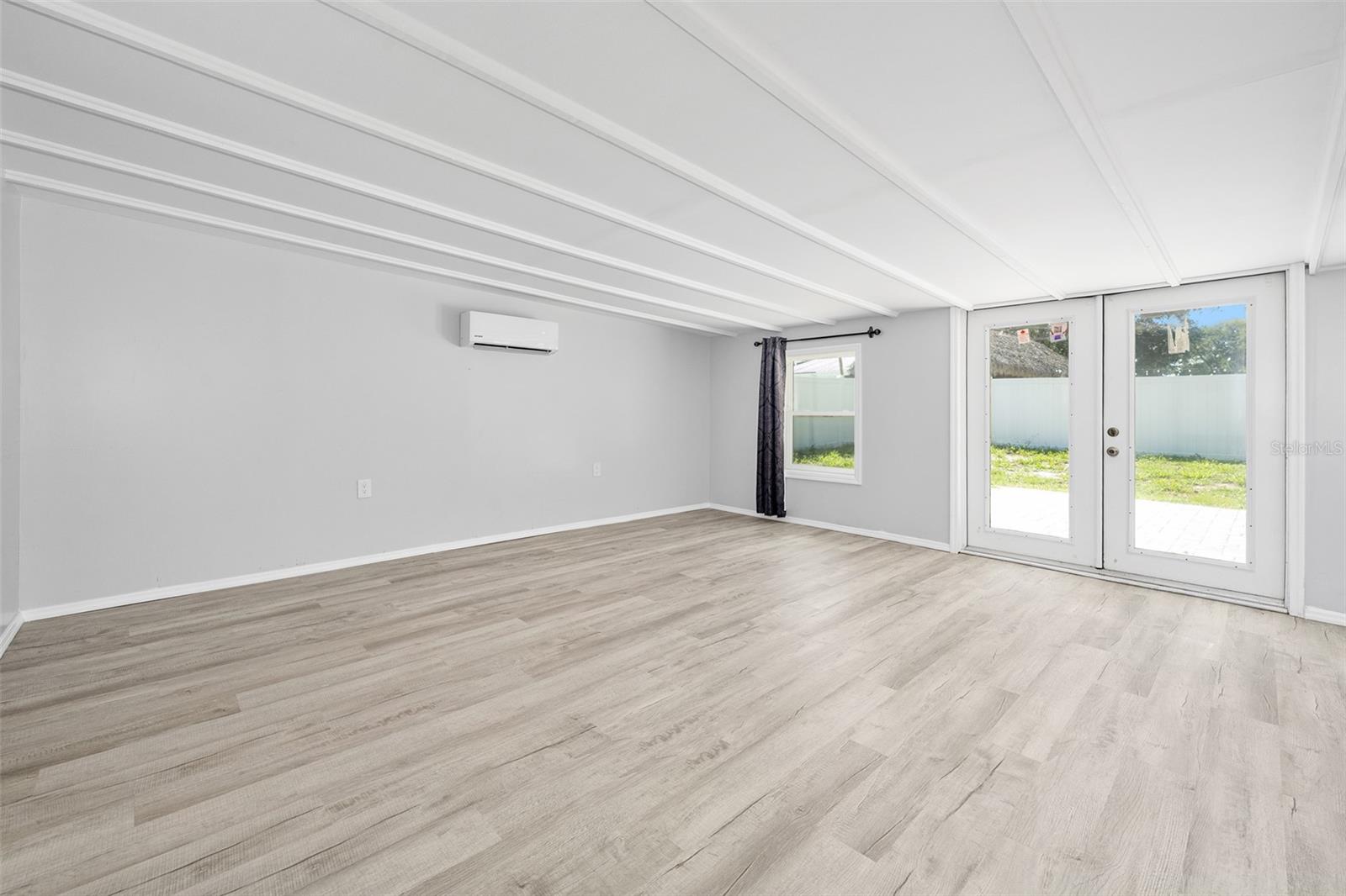 ORMOND TERRACE - Residential
