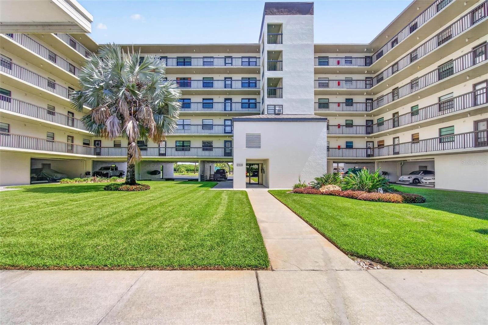 THE PALMS OF LONG BAYOU - Residential