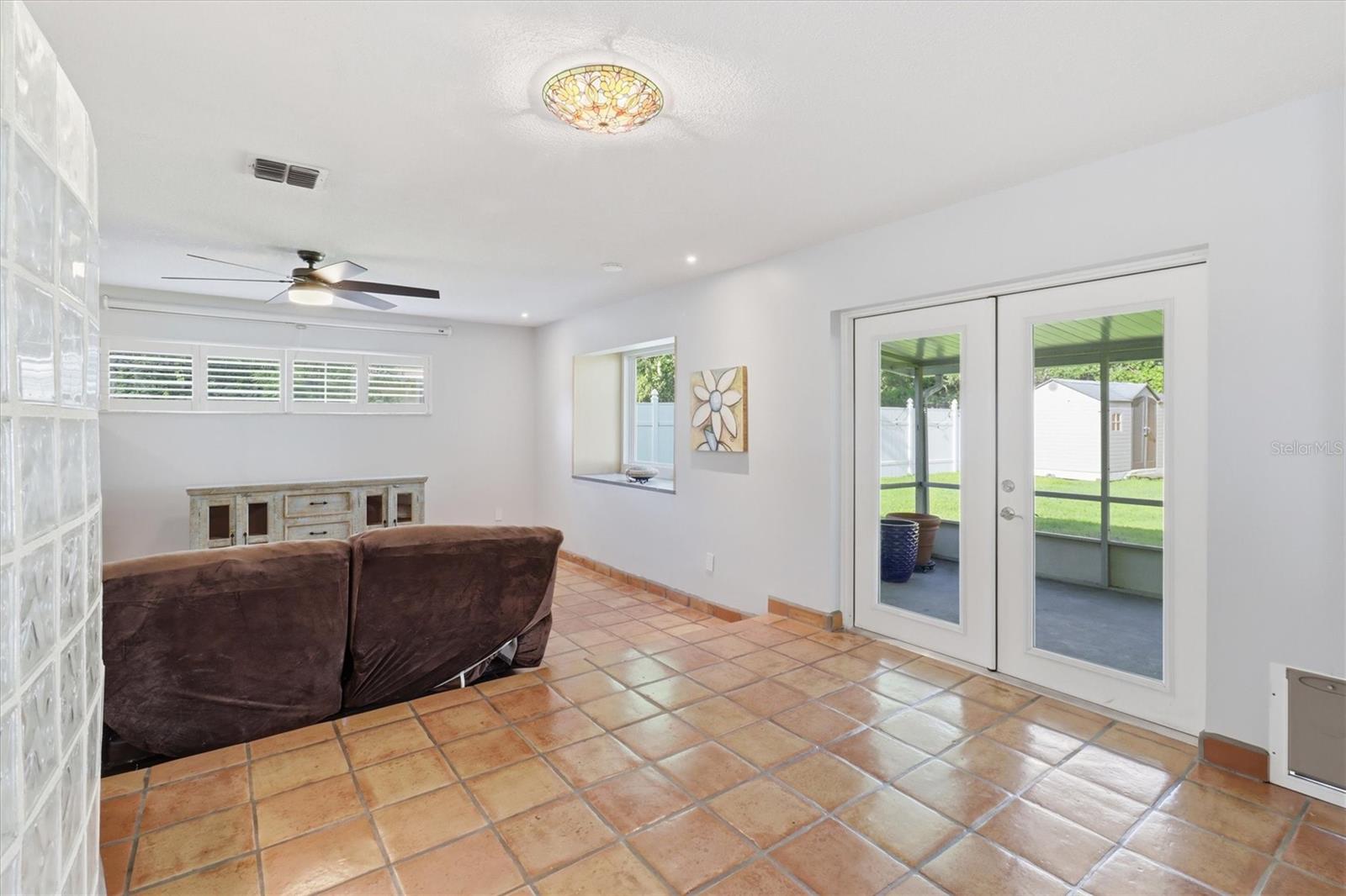 SPRING OAKS UNIT 4 - Residential