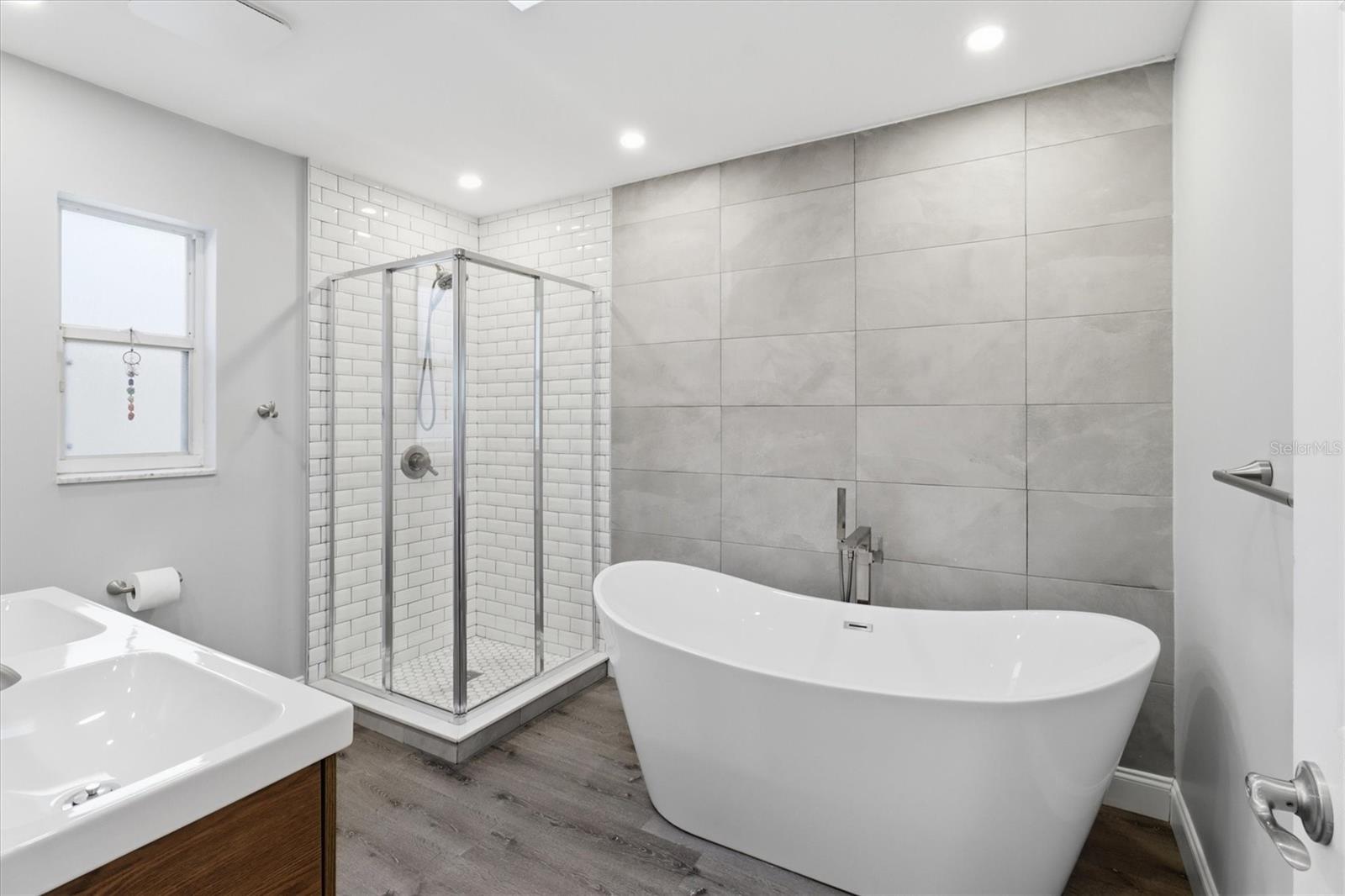 SPRING OAKS UNIT 4 - Residential