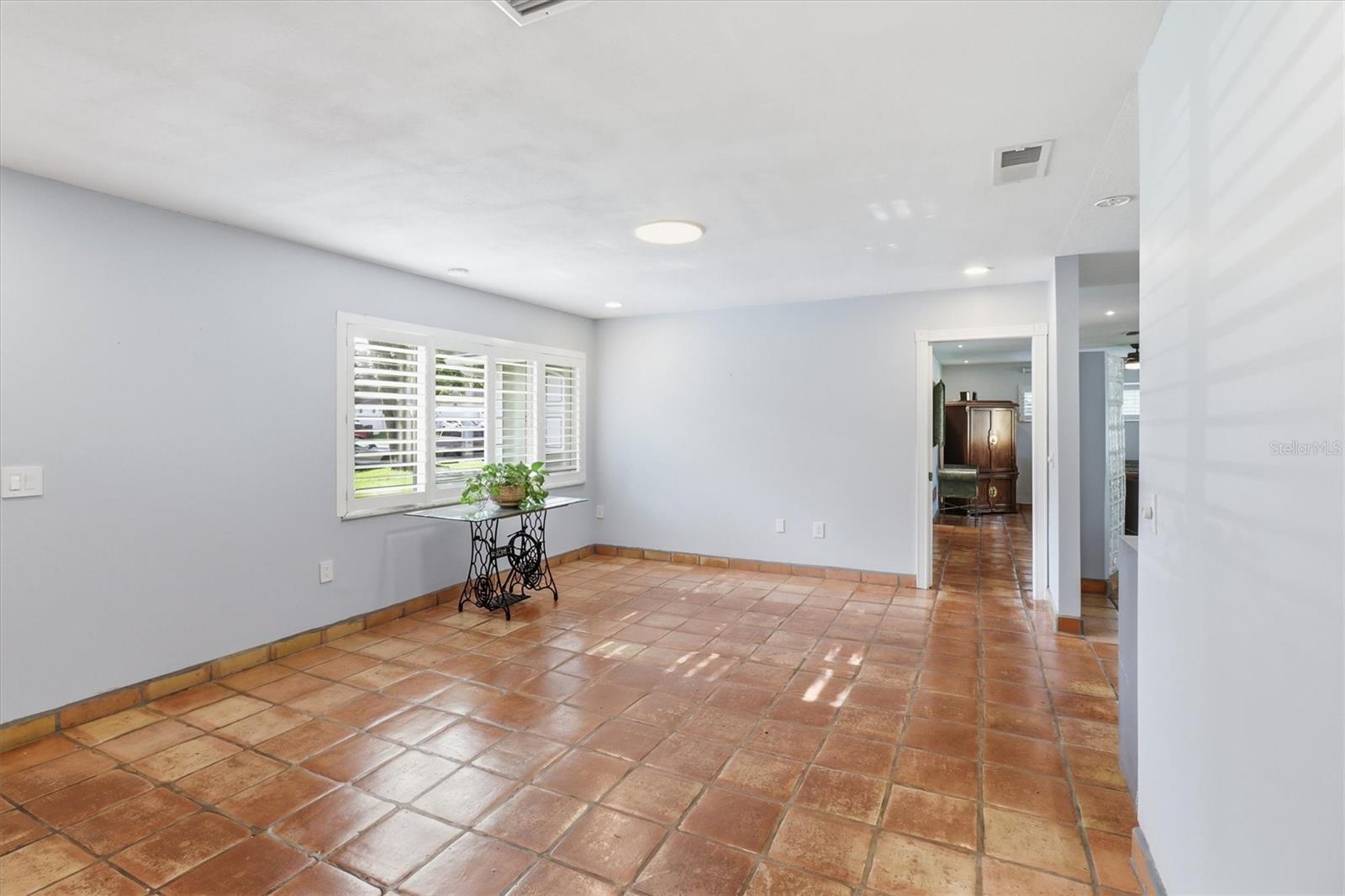 SPRING OAKS UNIT 4 - Residential