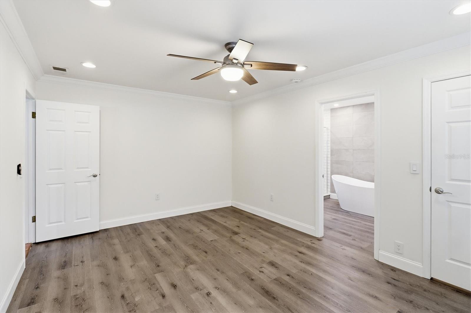 SPRING OAKS UNIT 4 - Residential
