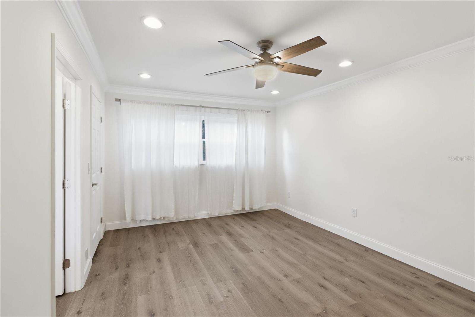 SPRING OAKS UNIT 4 - Residential