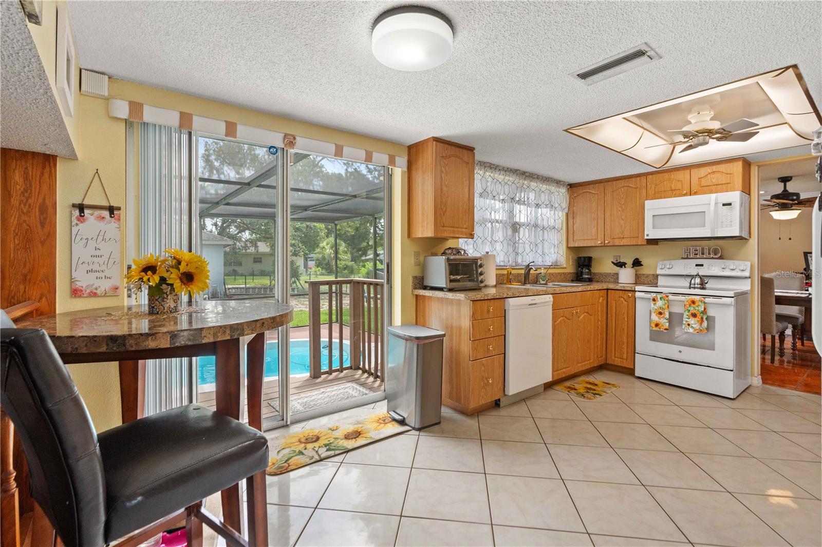 BEACON WOODS VILLAGE - Residential
