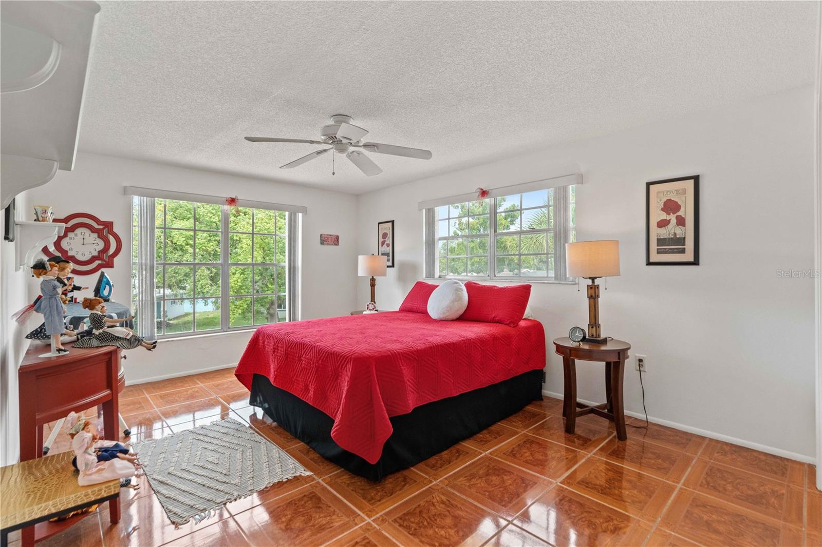 BEACON WOODS VILLAGE - Residential