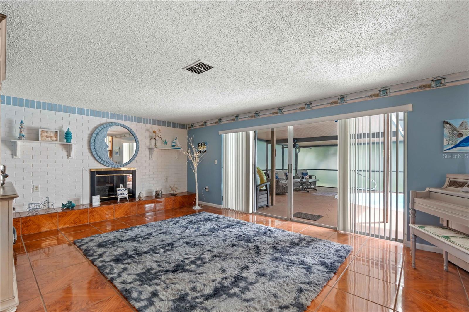 BEACON WOODS VILLAGE - Residential