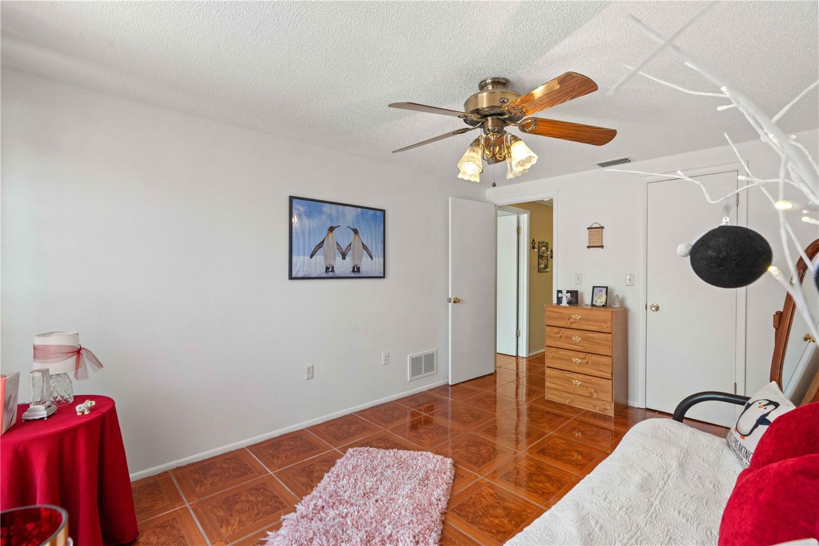 BEACON WOODS VILLAGE - Residential