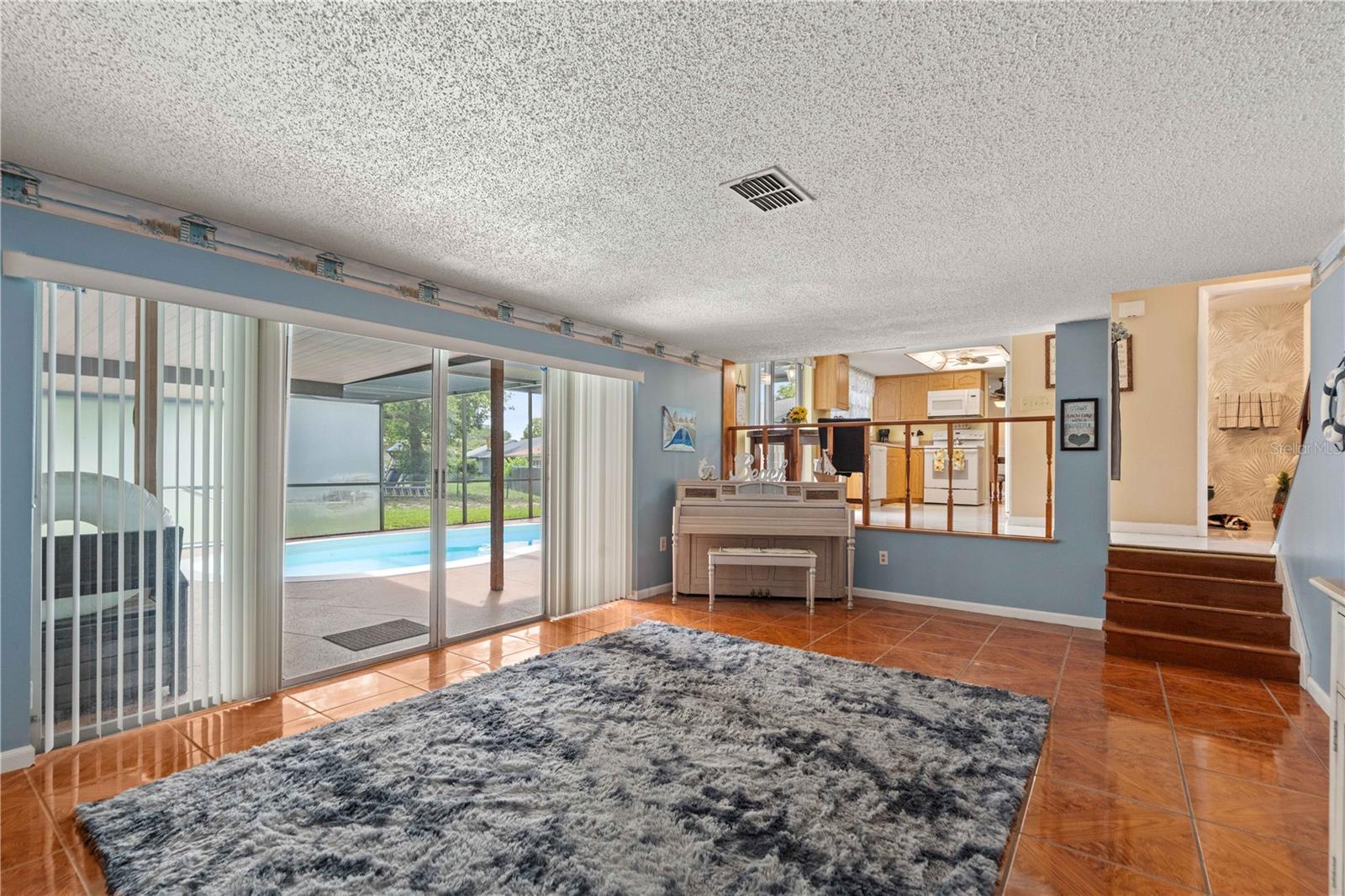 BEACON WOODS VILLAGE - Residential