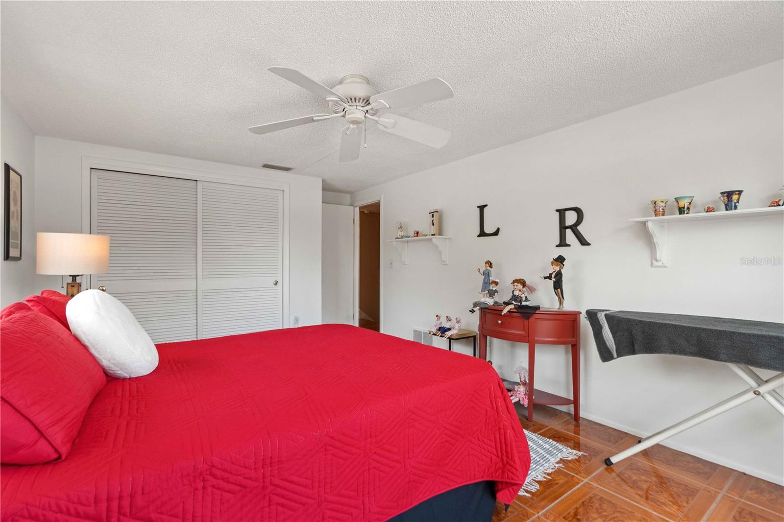 BEACON WOODS VILLAGE - Residential