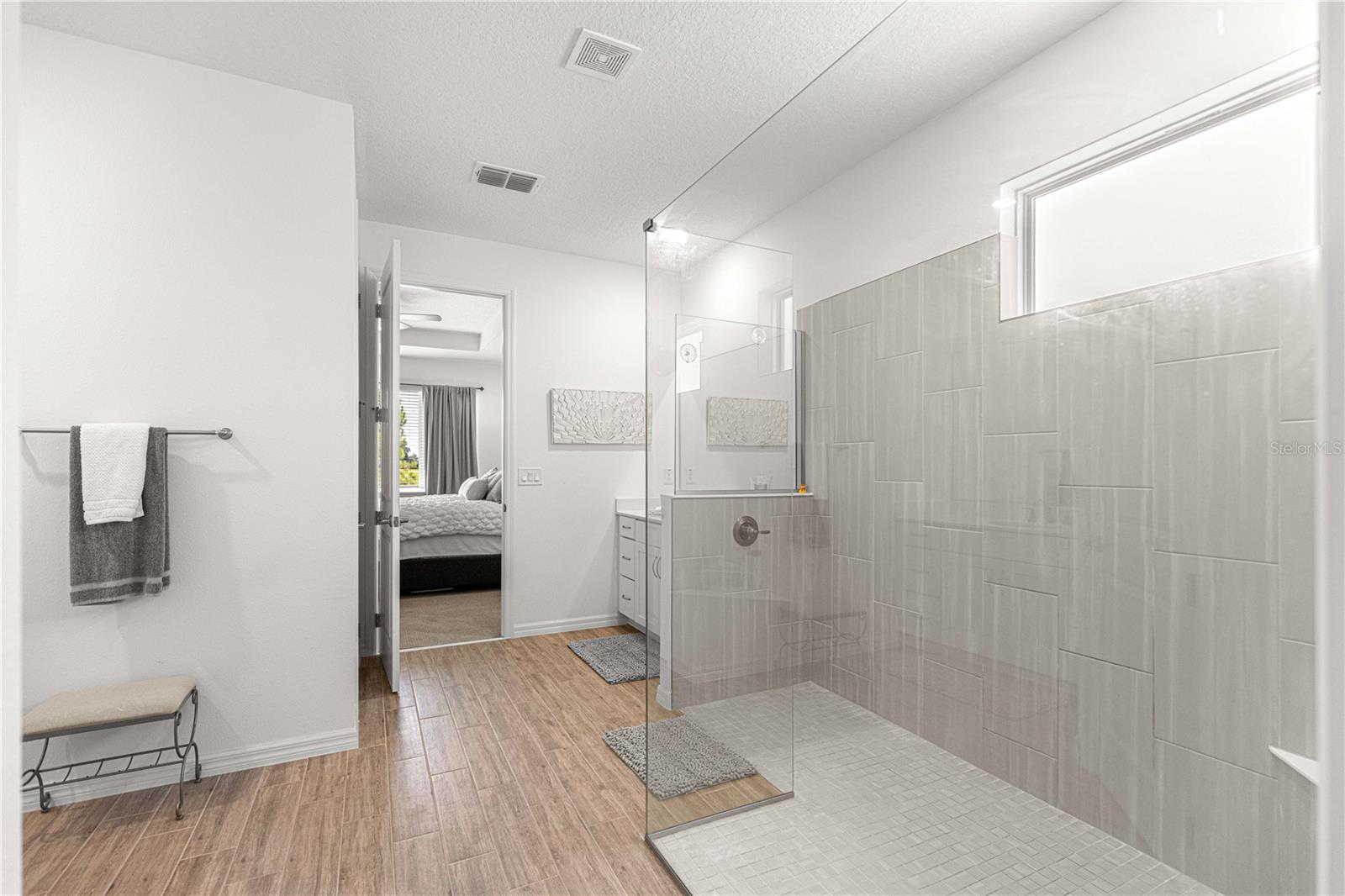 CALESA TOWNSHIP ROAN HILLS - Residential