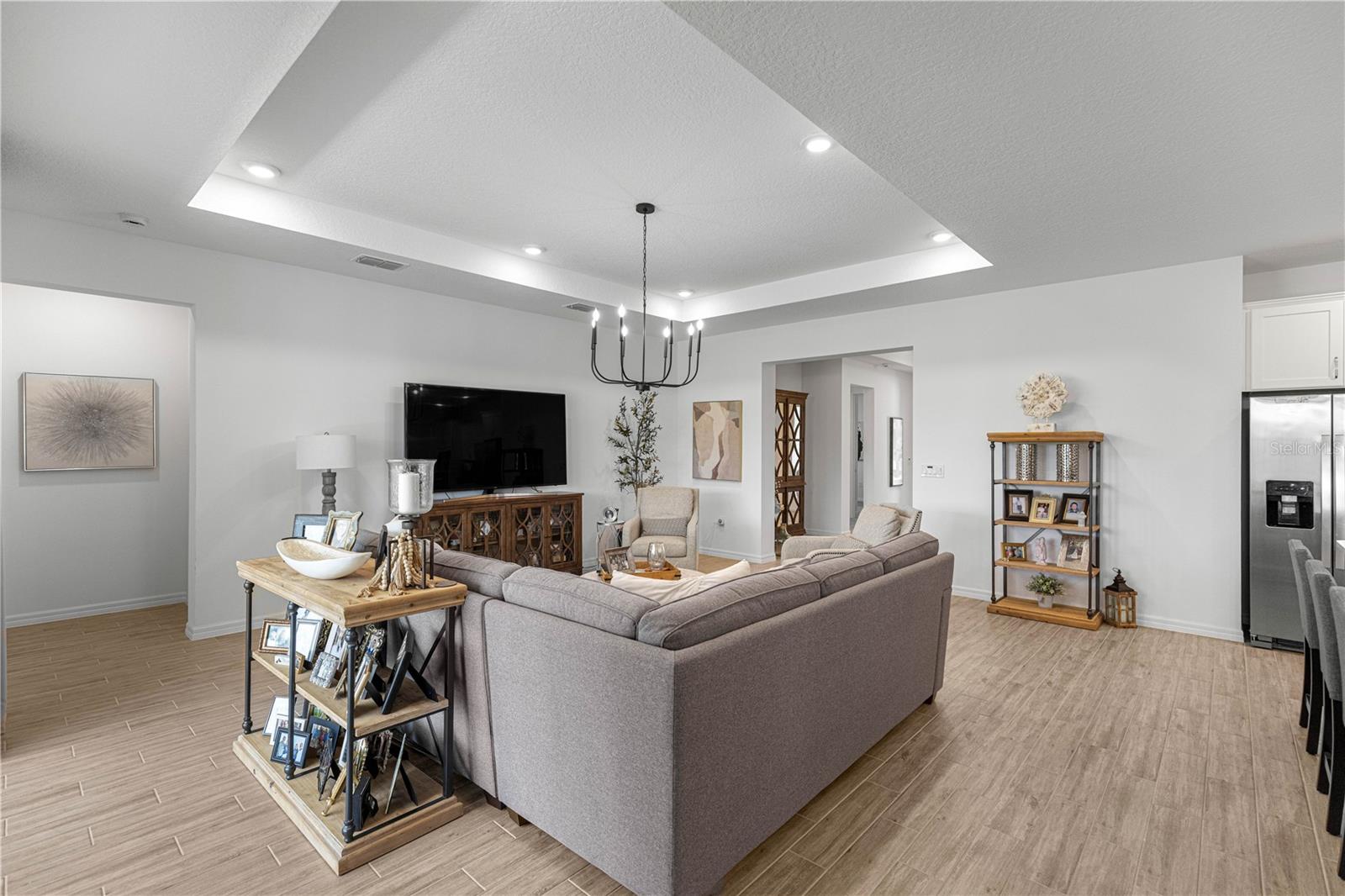 CALESA TOWNSHIP ROAN HILLS - Residential