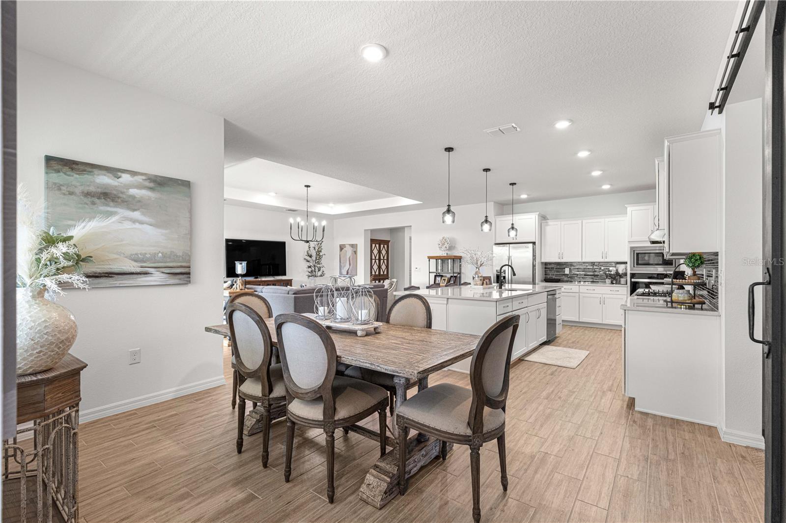 CALESA TOWNSHIP ROAN HILLS - Residential