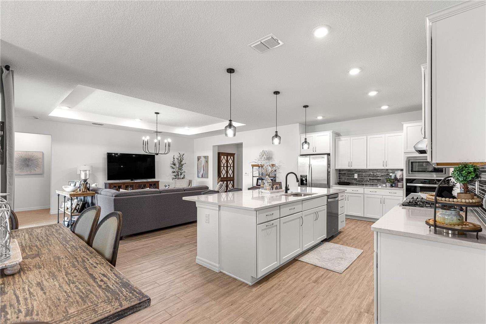 CALESA TOWNSHIP ROAN HILLS - Residential