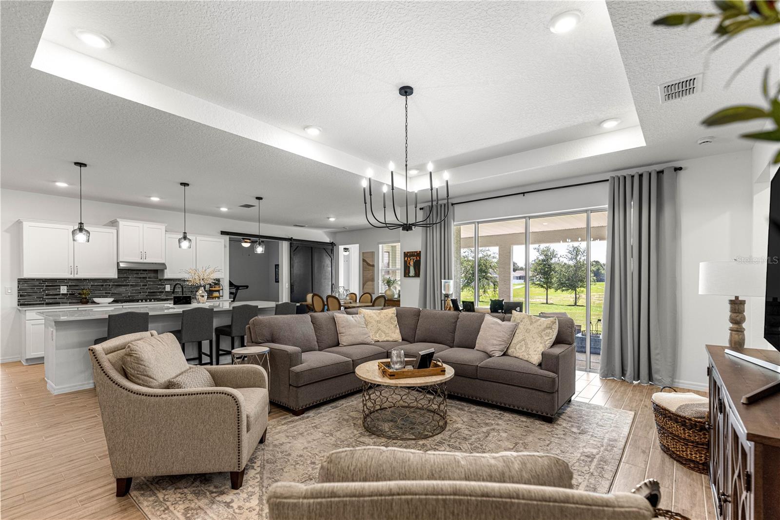 CALESA TOWNSHIP ROAN HILLS - Residential