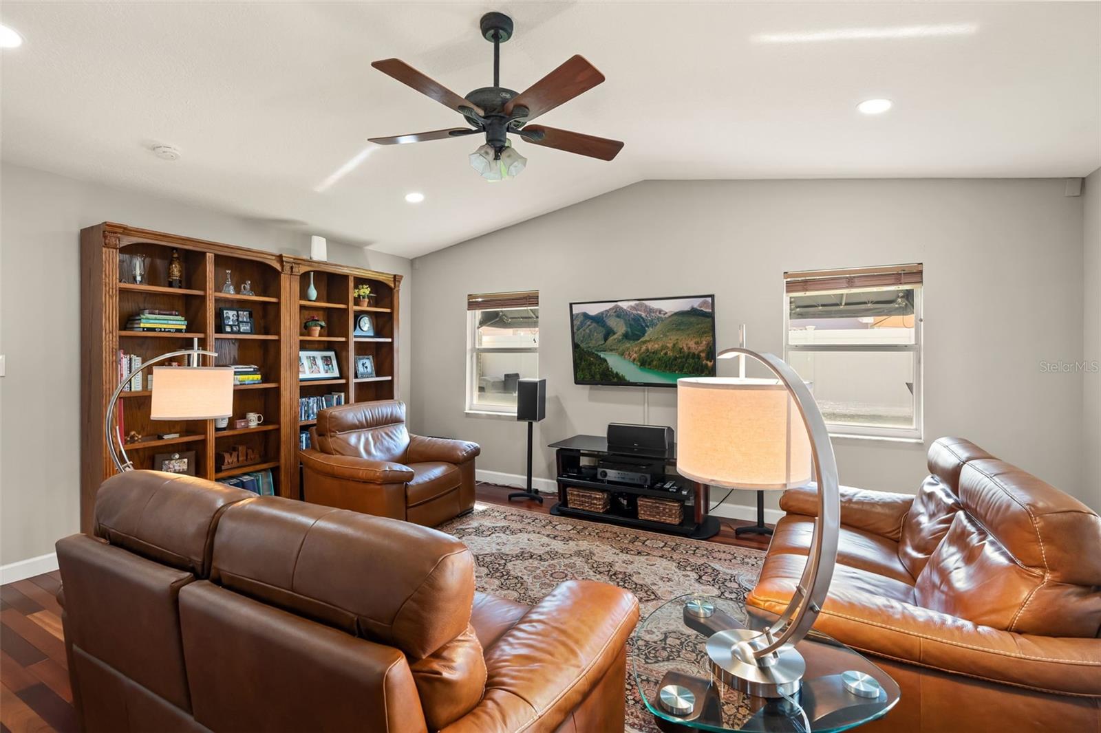 KENILWORTH SHORES SEC 04 - Residential