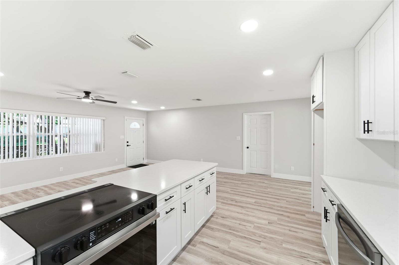 LAKE MARIE ESTATES REP - Residential