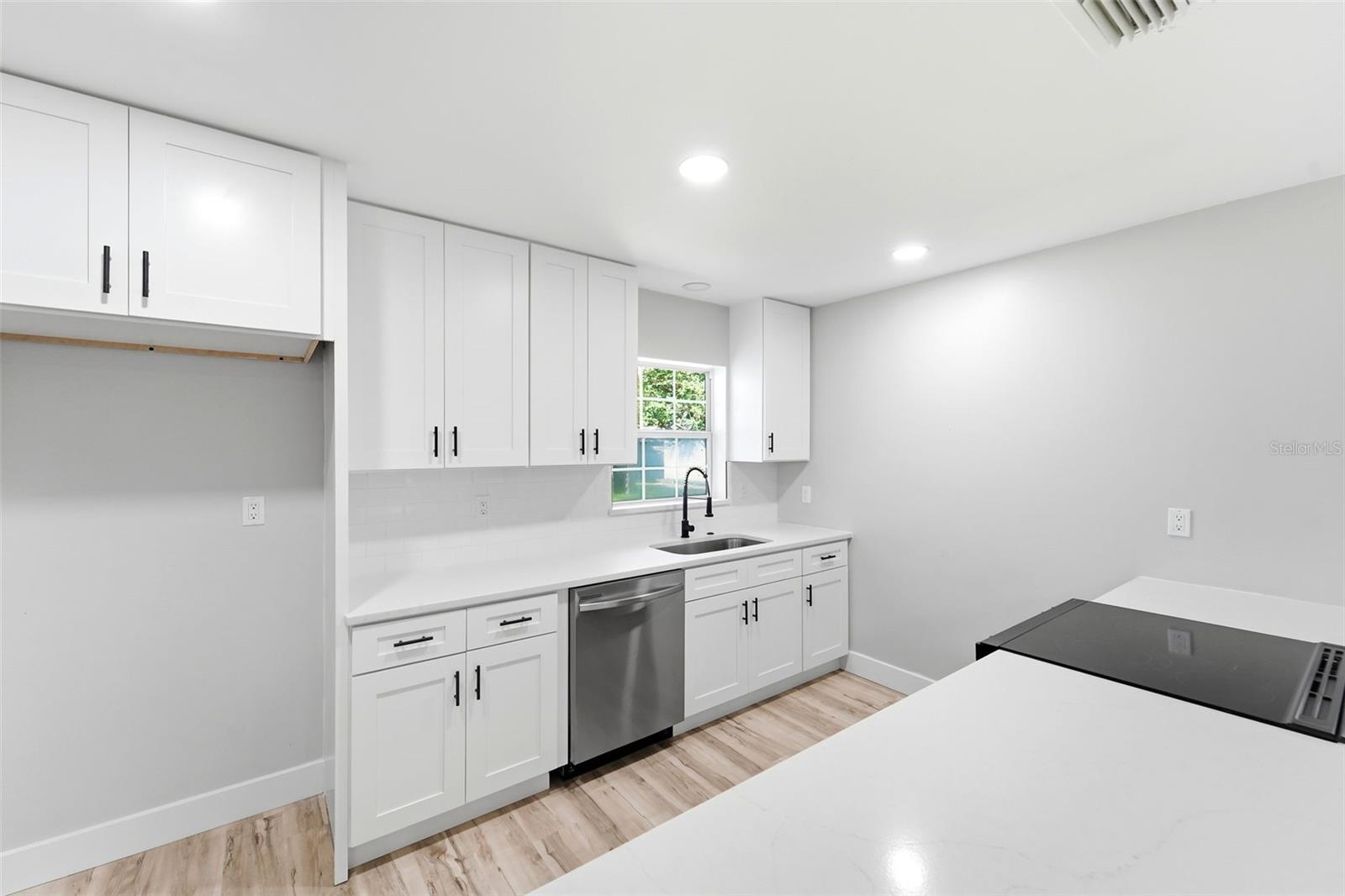 LAKE MARIE ESTATES REP - Residential