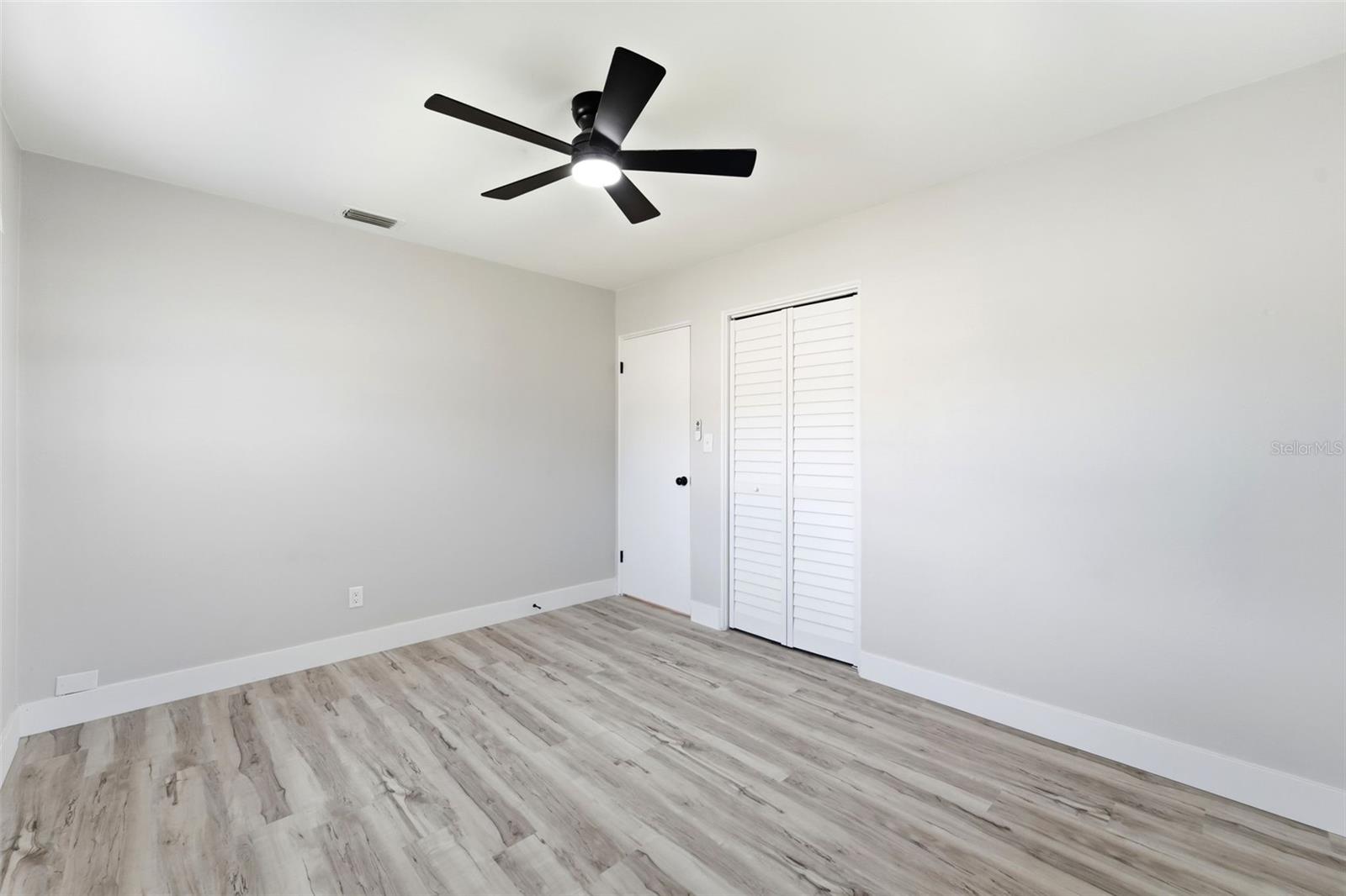 LAKE MARIE ESTATES REP - Residential