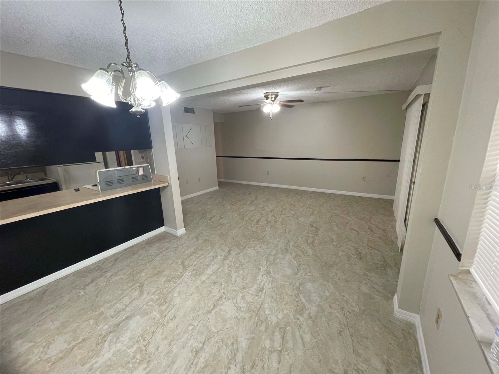 ASHWOOD CONDO - Residential Lease