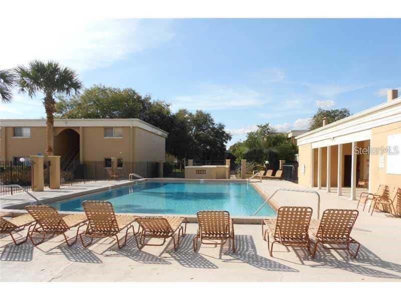ASHWOOD CONDO - Residential Lease
