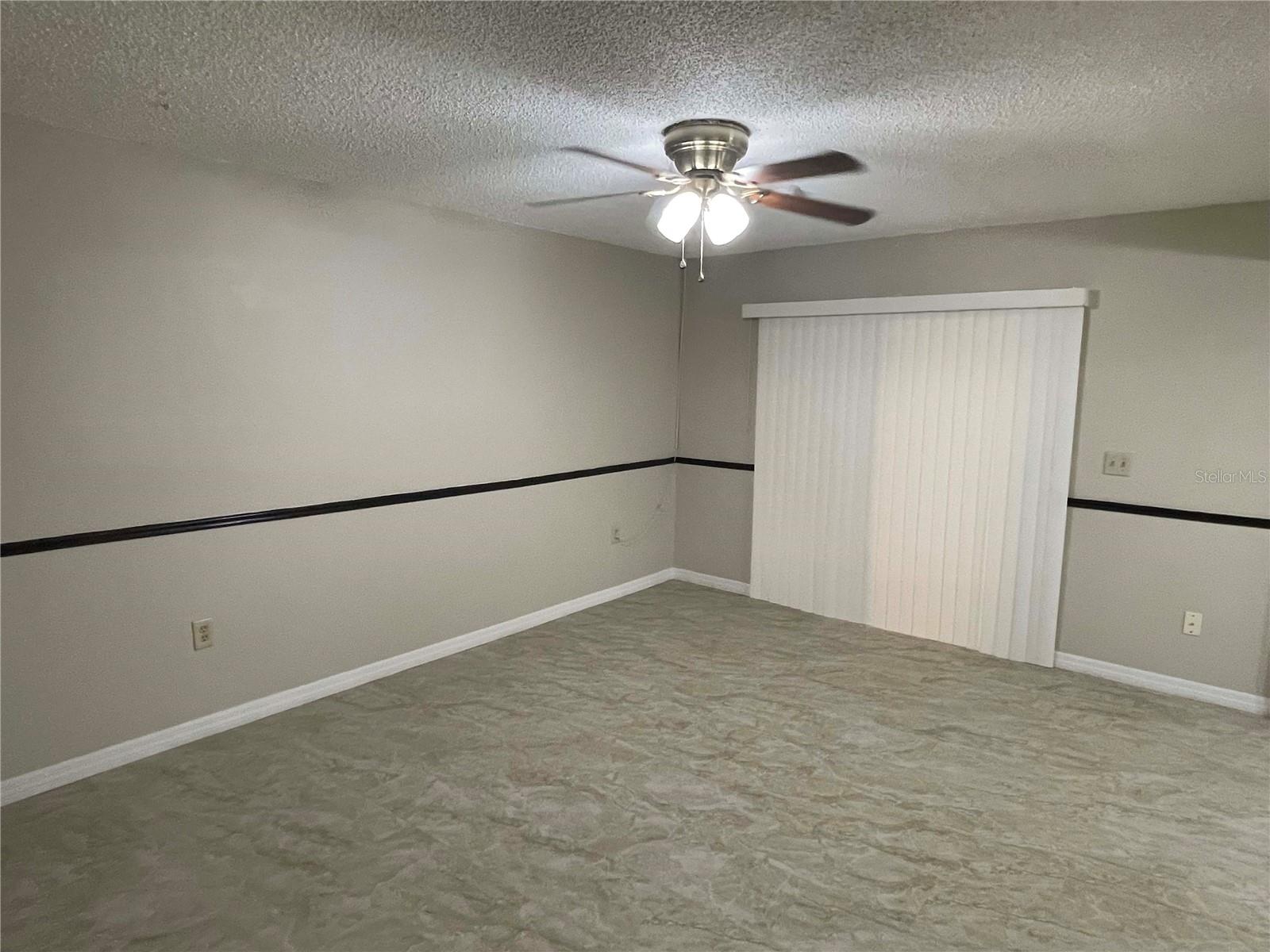 ASHWOOD CONDO - Residential Lease