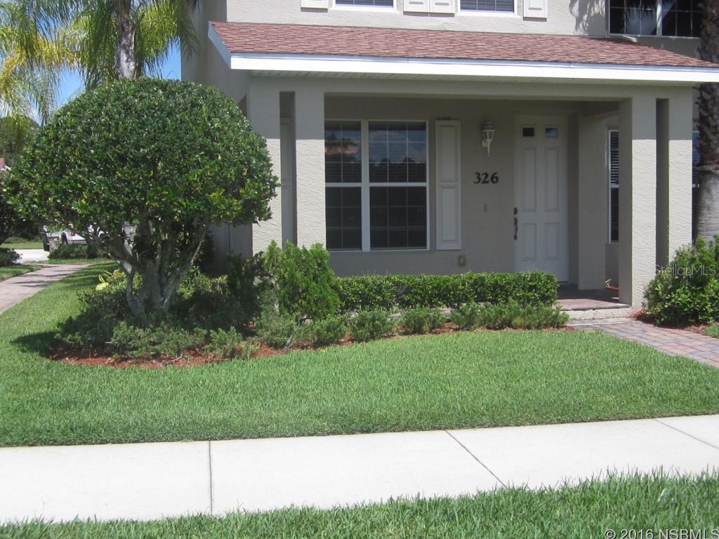 Very desiable end unit Cambridge model with walkway from Garage to front door. Beautiful views of lake and Tuscany Square across the street.  Community pool, close to Town Center with Snap Fitmess Gym, Happy Deli, Amalfi's Restaurant, Boren's Beauty Salon, Dance Studio and opening soon, Venetian Bay Spa.Owners also pay $800 V.B. master assoc. annual fee for community upkeep. ;Water: City