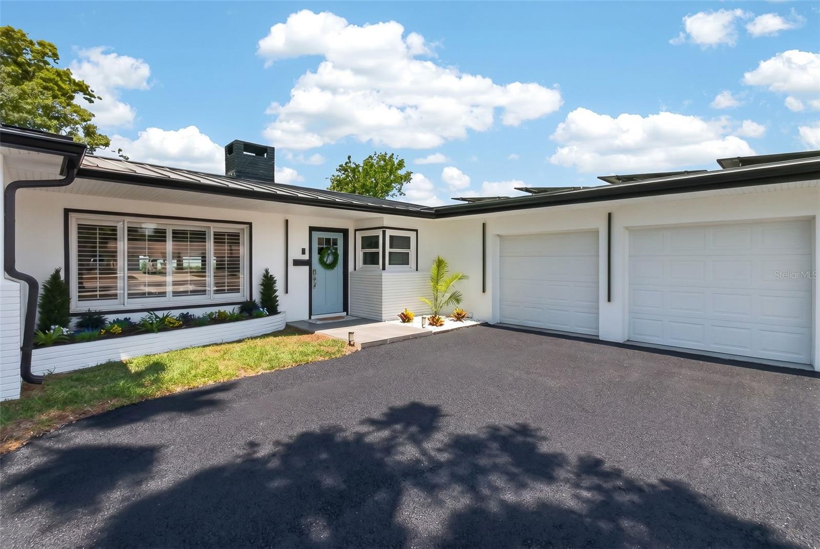 BELLEAIR ESTATES - Residential