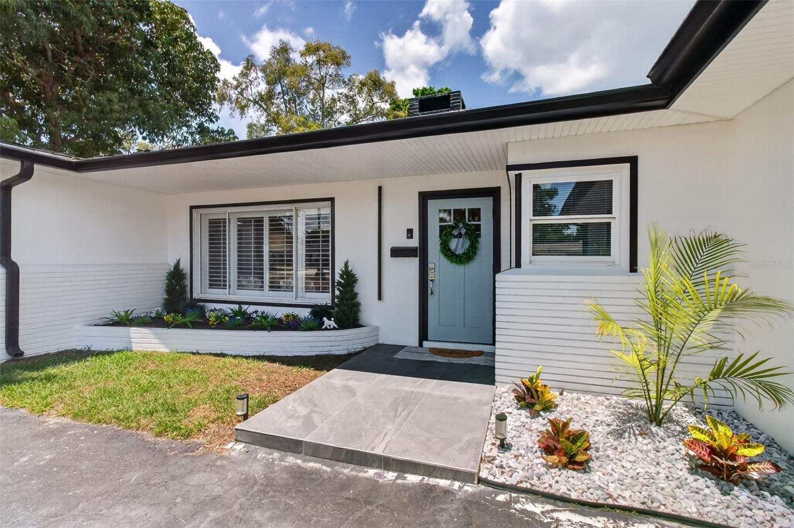 BELLEAIR ESTATES - Residential