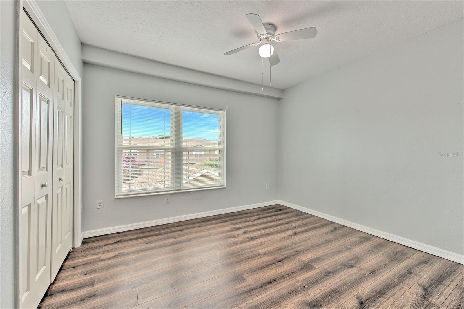 LAKE POINTE - Residential