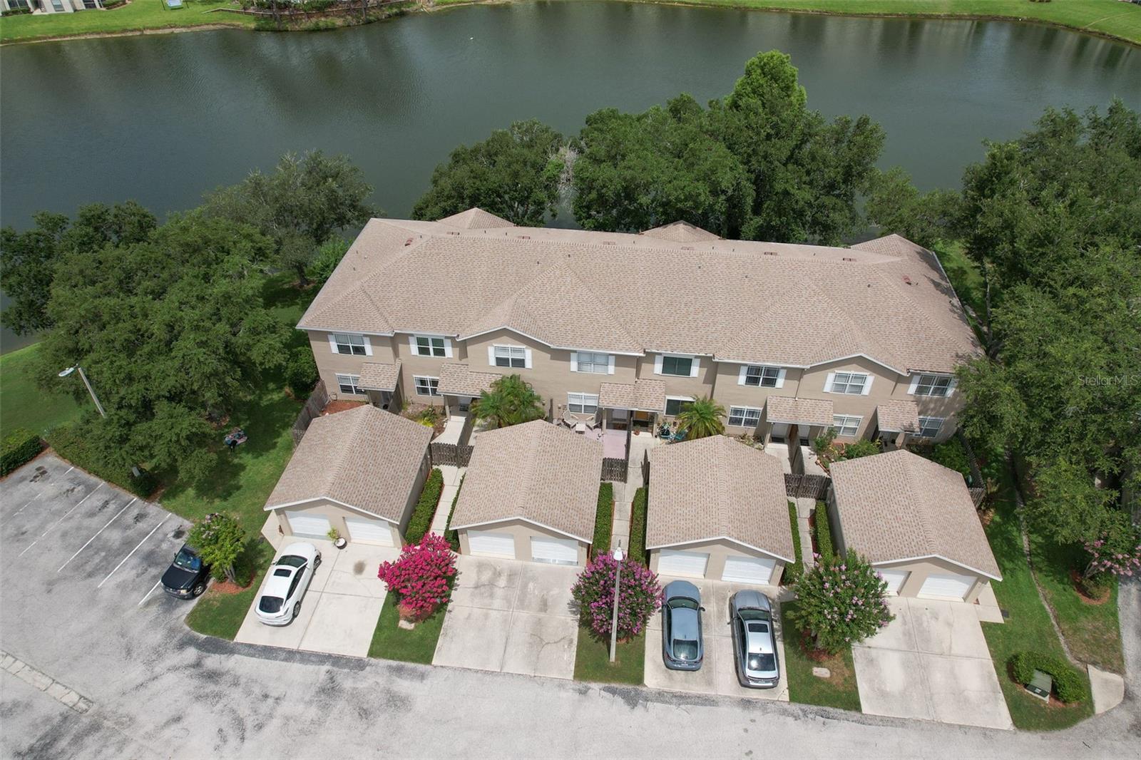 LAKE POINTE - Residential