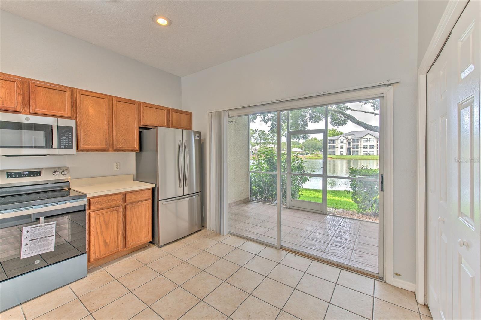 LAKE POINTE - Residential