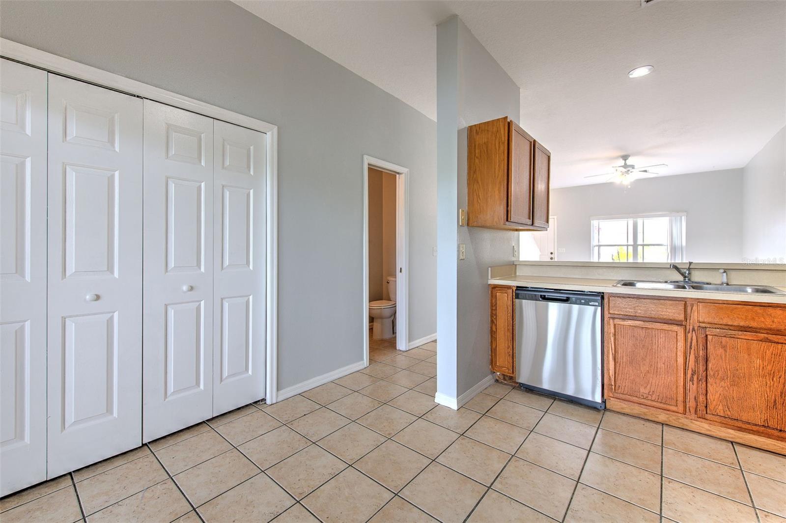 LAKE POINTE - Residential