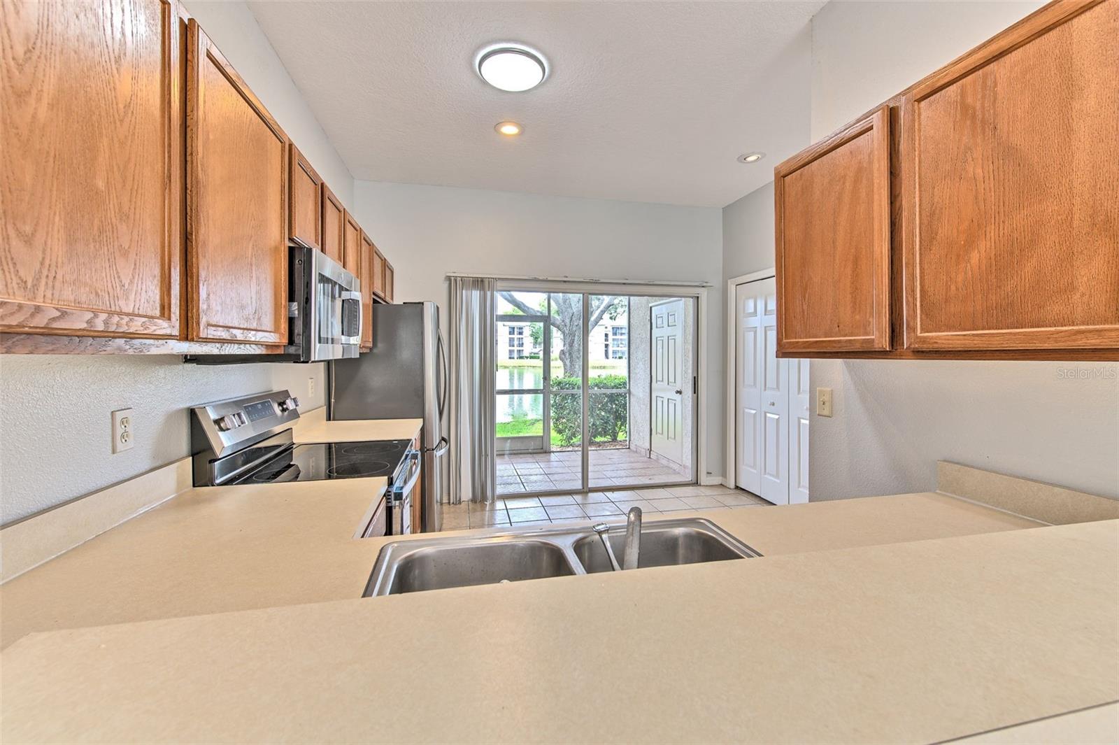 LAKE POINTE - Residential