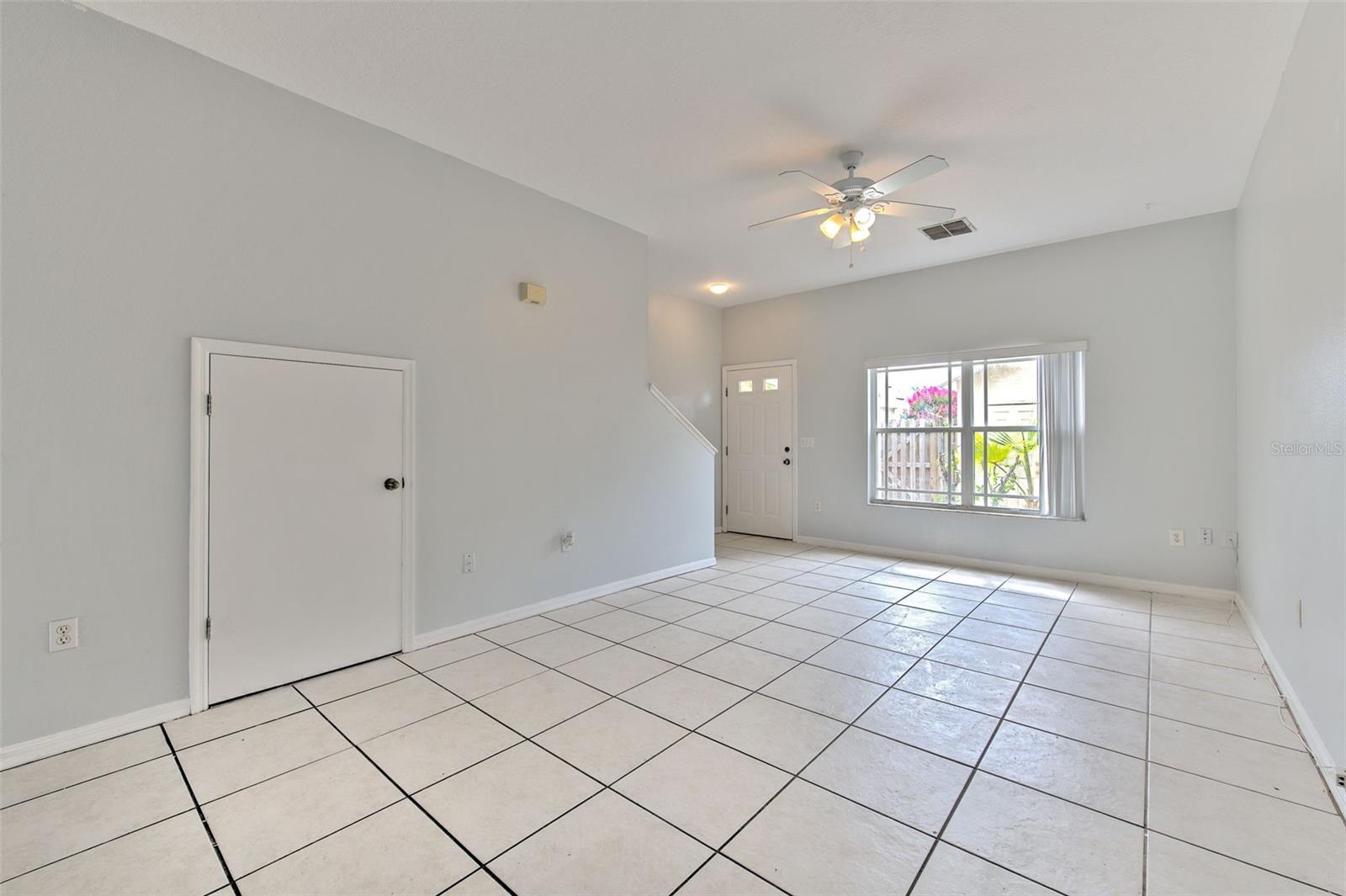 LAKE POINTE - Residential