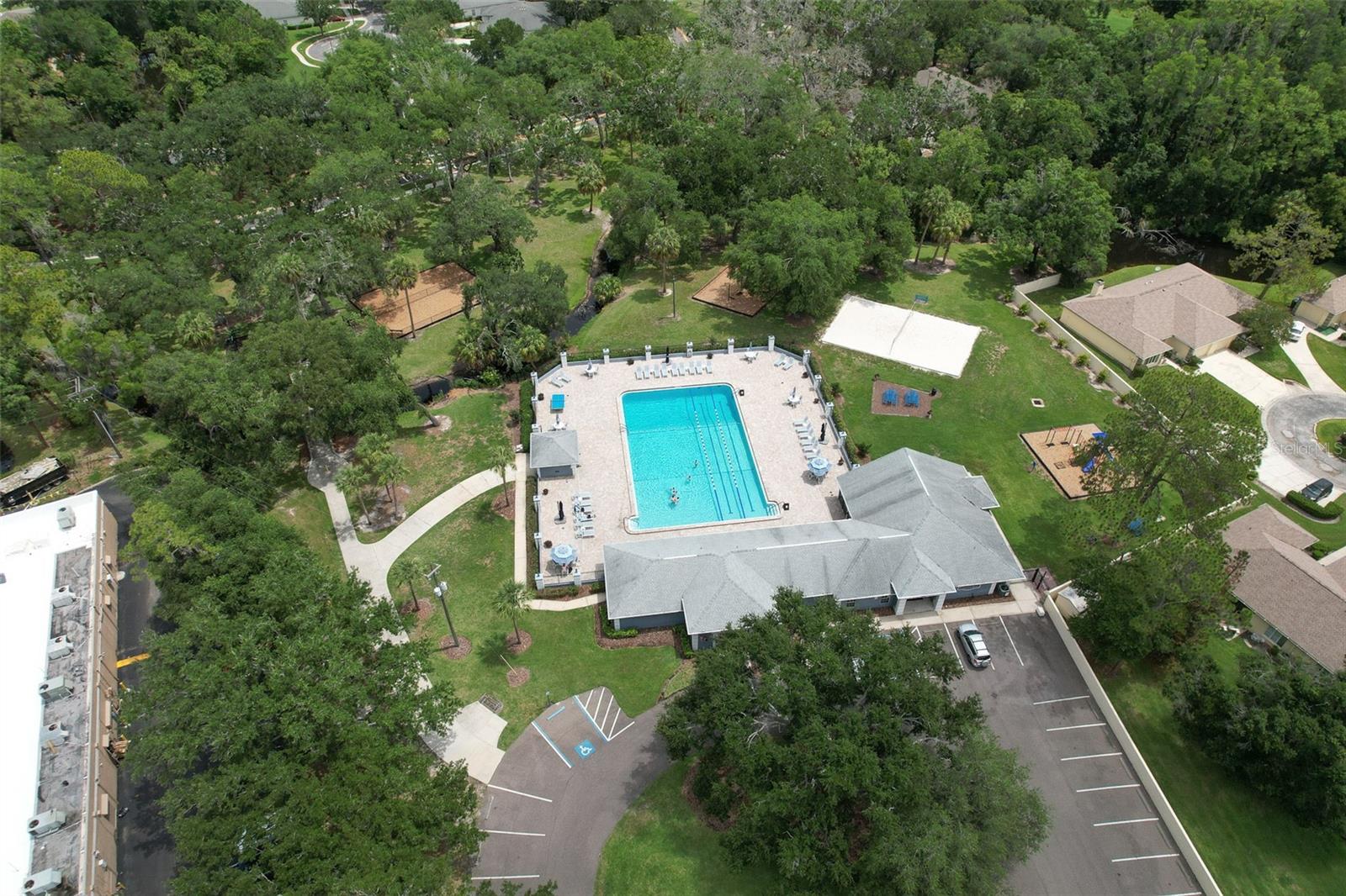 LAKE POINTE - Residential