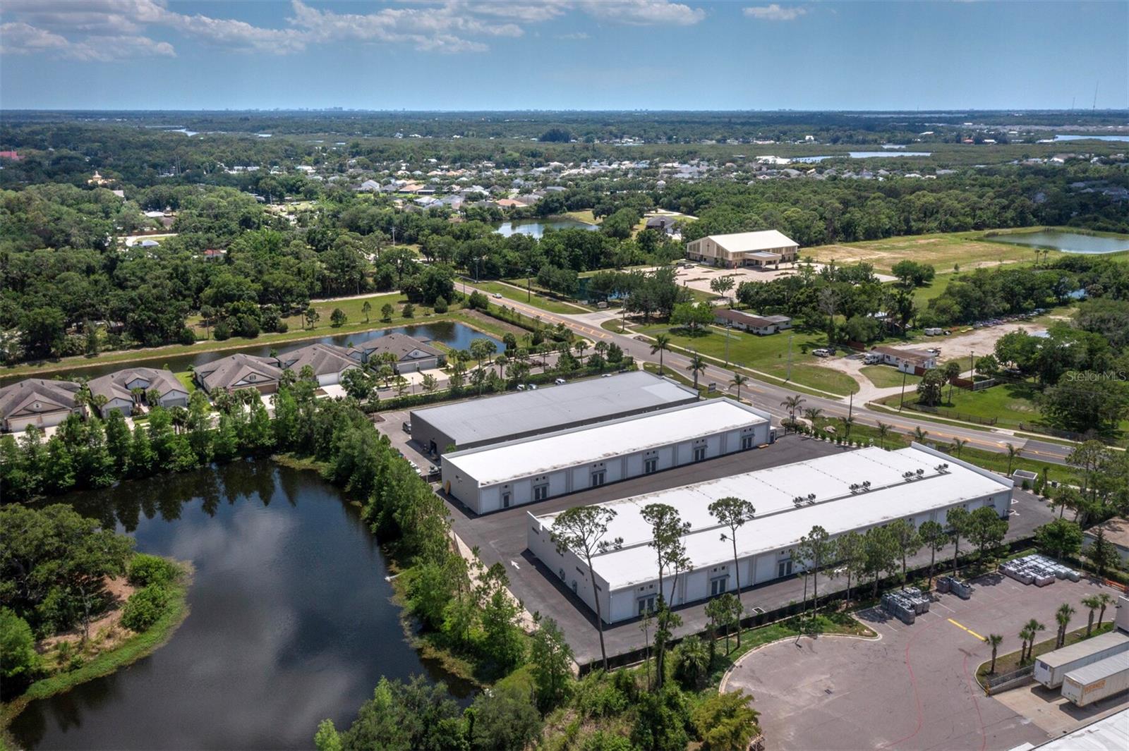 SR 64 EXECUTIVE STORAGE - Residential Lease