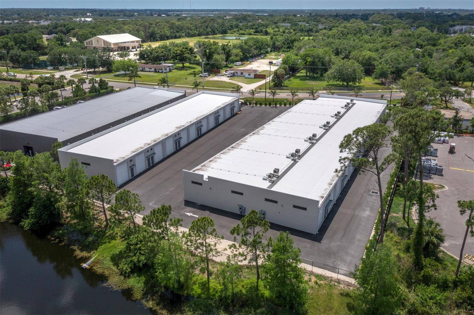 SR 64 EXECUTIVE STORAGE - Residential Lease