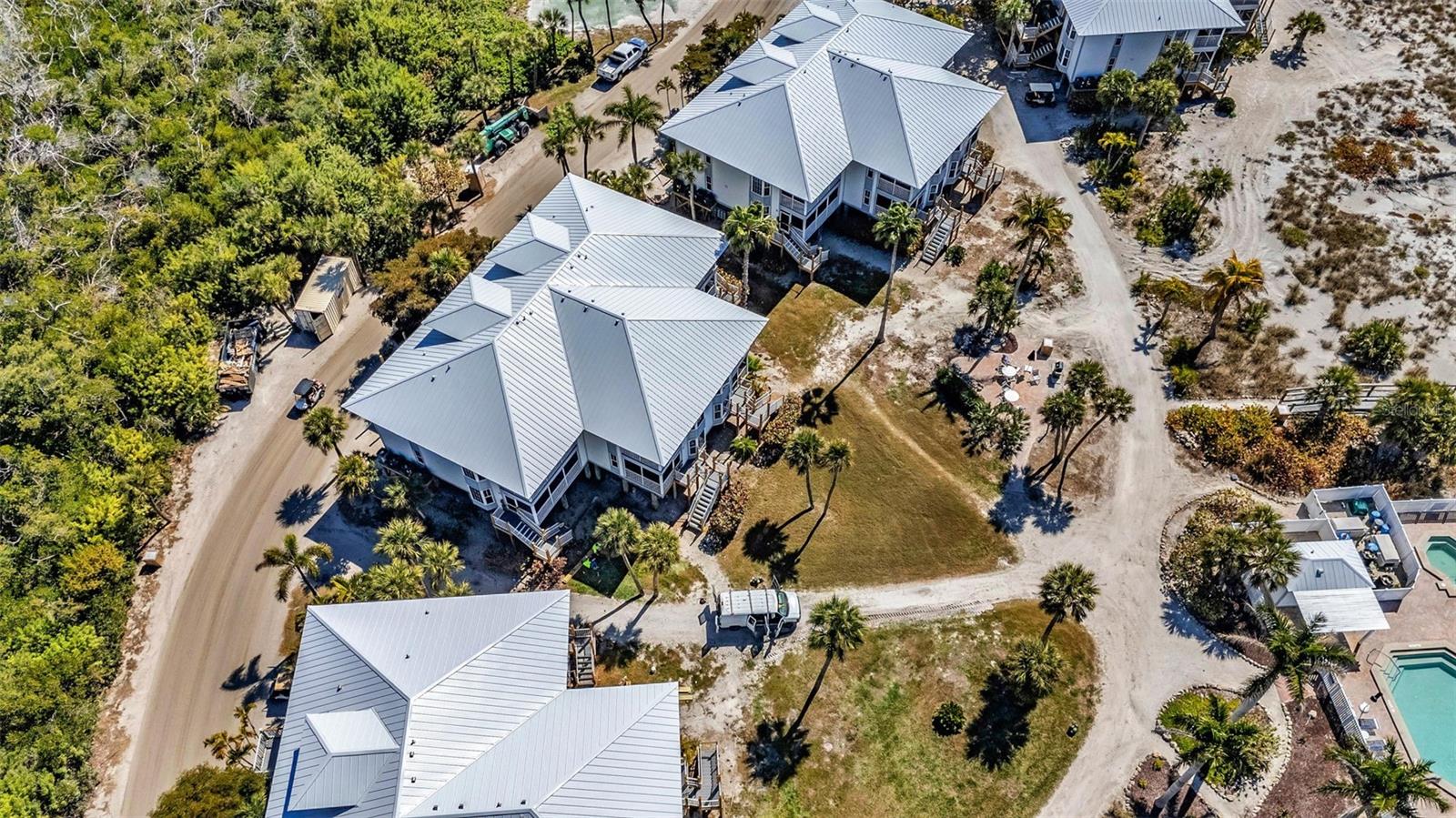 BEACH VILLAS BLDG 33 - Residential