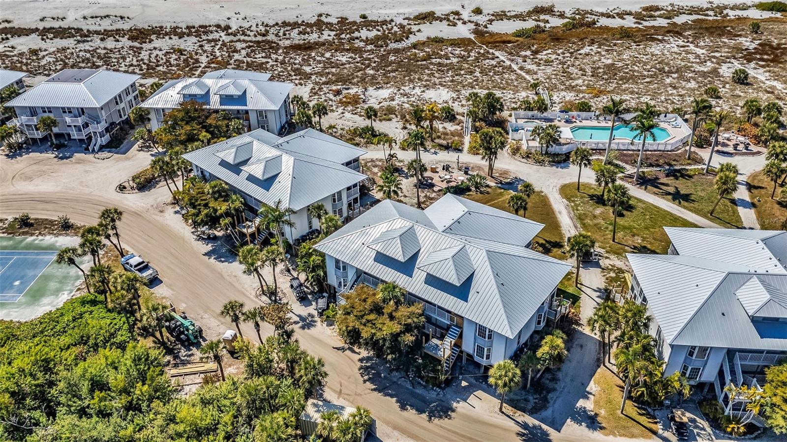 BEACH VILLAS BLDG 33 - Residential